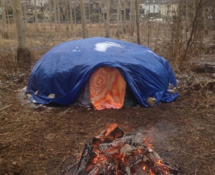 Hutte de sudation au bord de la Rulles. Organisation de l'asbl ALBA